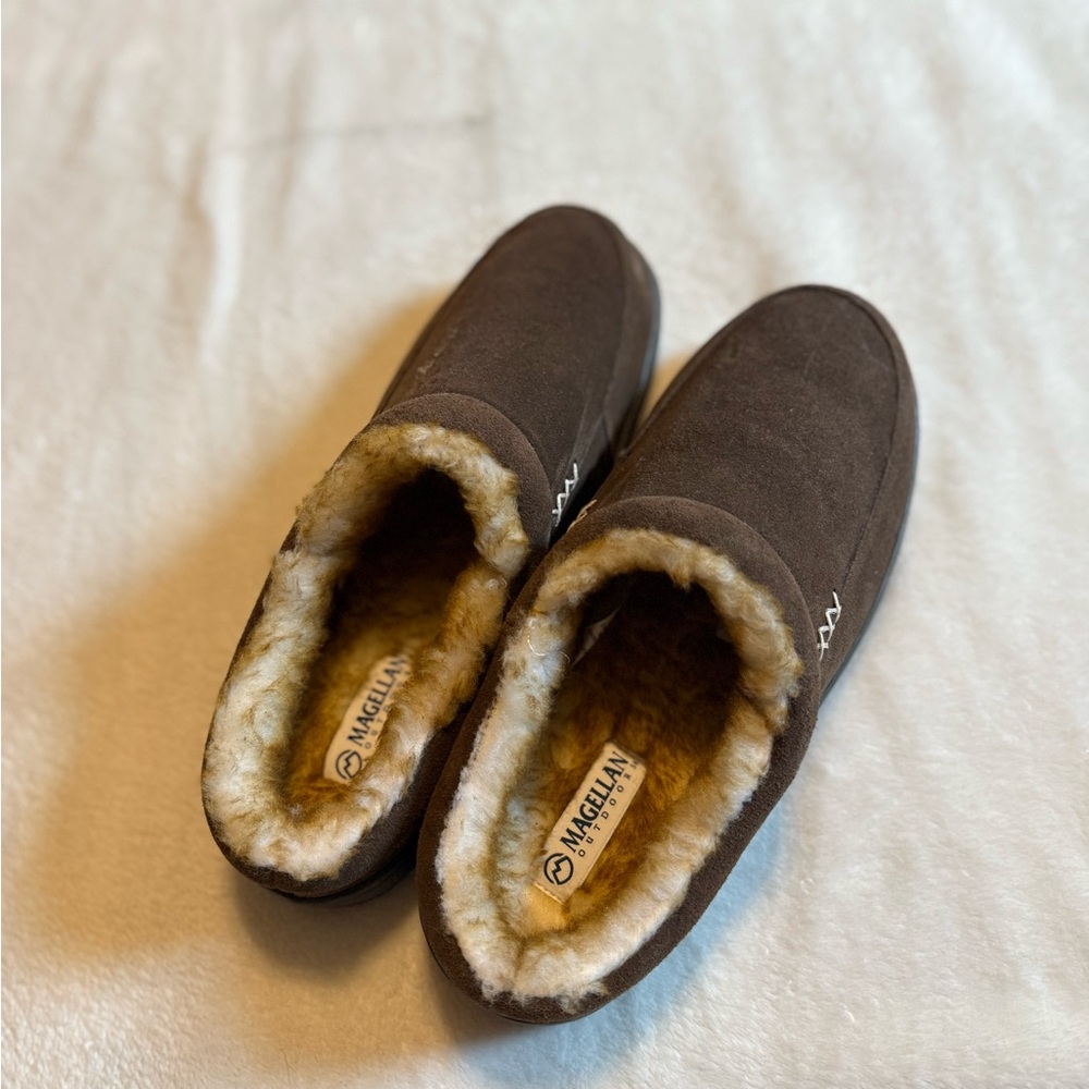 Magellan Outdoors Men’s Leather Mule Slippers
